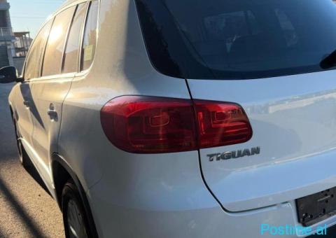 VW Tiguan - 2/10