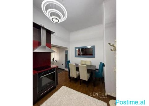 PËR SHITJE - Apartament 2+1+2 në qendër të Tiranës, i vendos - 1/7