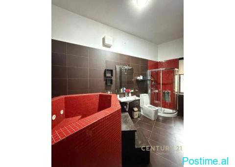 PËR SHITJE - Apartament 2+1+2 në qendër të Tiranës, i vendos - 4/7
