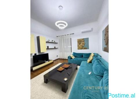PËR SHITJE - Apartament 2+1+2 në qendër të Tiranës, i vendos - 6/7