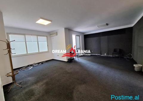 Jepet Me Qera Ambient Biznesi ne Bllok (ID 42611541) - 2/8