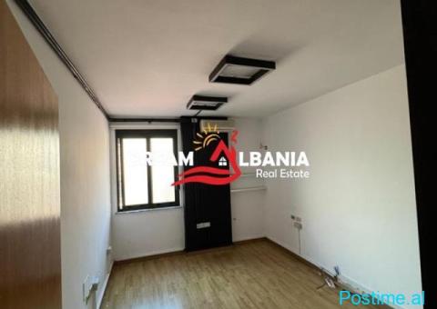 Ambient Komercial/ZYRE me qera ne Myslym Shyr (ID 42611364) - 7/10