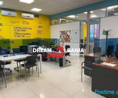 Ambient biznesi me qira ne zonen e Bllokut (ID 4271844)