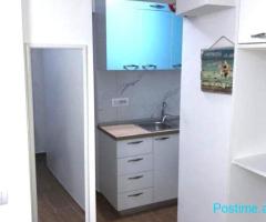 ???? SHITET GARZONIERE ???? Stacioni i Trenit