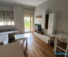 Jepet apartament me qira 1+1 me qira ne Astir 450€/muaji