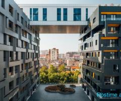 Shitet Dyqan – Square 21, Rruga e Kavajes Çmimi: 632.500 Euro