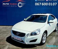 VOLVO S 60