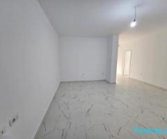 ZYRE ME QIRA TE KAFE FLORA QENDER