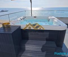 SUPER PAPAFINGO ME PAMJE DETI VIJE E PARE NE PLAZH PER SHITJ