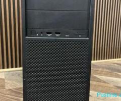 HP Z2 G4 TOWER - PC WORKSTATION/GAMING