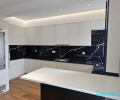 Jepet apartament modern 3+1+2 ne Babrru