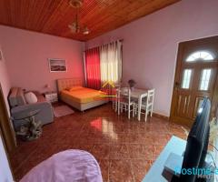 JEPET ME QIRA SHTËPIE PRIVATE NË LAGJIEN 10 KORRIKU,VLORE