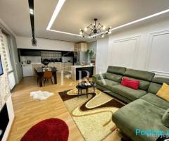 Shitet vile tre kateshe, Shkozet