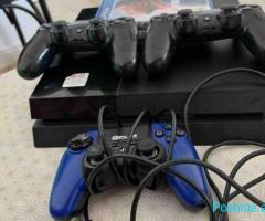 Shitet PS4 në gjendje te mirë me dy leva–çmim super okazion!