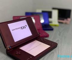 ???? Nintendo DSi XL