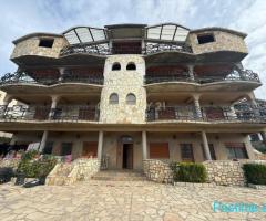 Vilë 4-Kateshe per Shitje në Arapaj, Durrës !