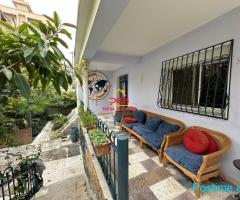 JEPET ME QIRA NDËRTESË 1-KATËSHE PRANË SHKOLLËS INDUSTRIALE