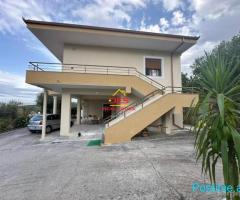 SHITET SHTËPI PRIVATE 2 KATËSHE + TRUALL NË BABICË, VLORË