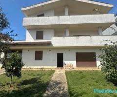 Shitet shtepi private 3 kateshe ne Kamez/ 260'000 euro