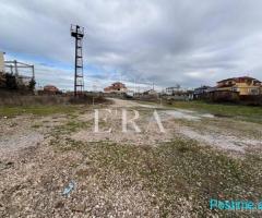 Shitet toke, Shkozet.