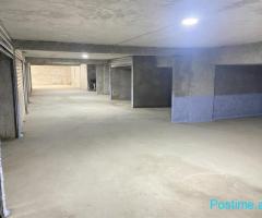 Shiten 3 Garazhe në Durrës – Mundësi e Mirë Investimi