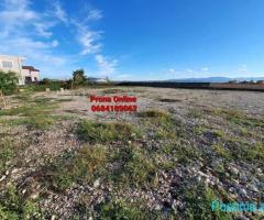 SHITET tokë 2.000 m2 për kapanon dhe ndërtesë 2 kate.