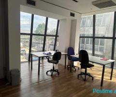 JEPET ME QERA NJESI BIZNESI TEK STACIONI TRENIT DURRES