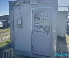 Kontinier sanduic kjos zyre