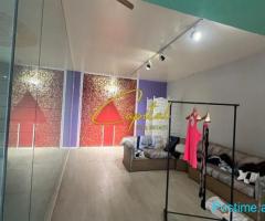 AMBIENT BIZNESI ME QERA 100 M2 ISH TREGU ELEKTRIK 1000 EURO